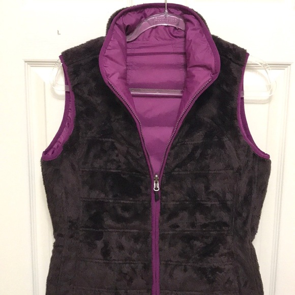 The North Face Mossbud Reversible Vest Purple - Picture 11 of 16